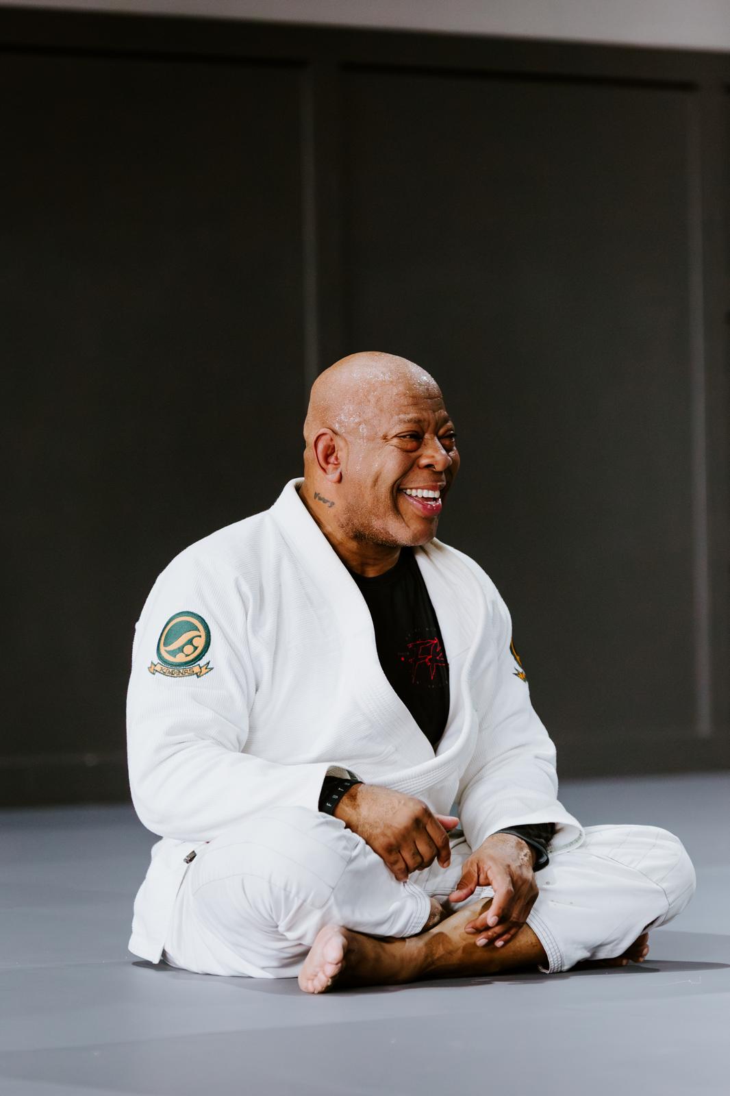 Professor Brandon Bennett on the mat at Arkham BJJ